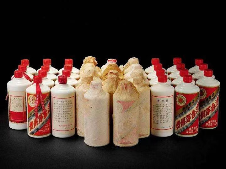 牙克石日照岚山回收酒价格哪里回收(附近上门回收茅台酒）?